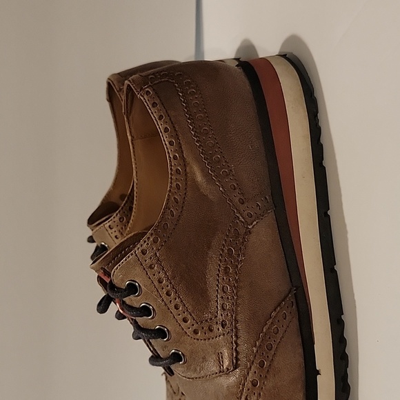 Prada size 9 gorgeous shoes brown wingtips - Picture 2 of 6